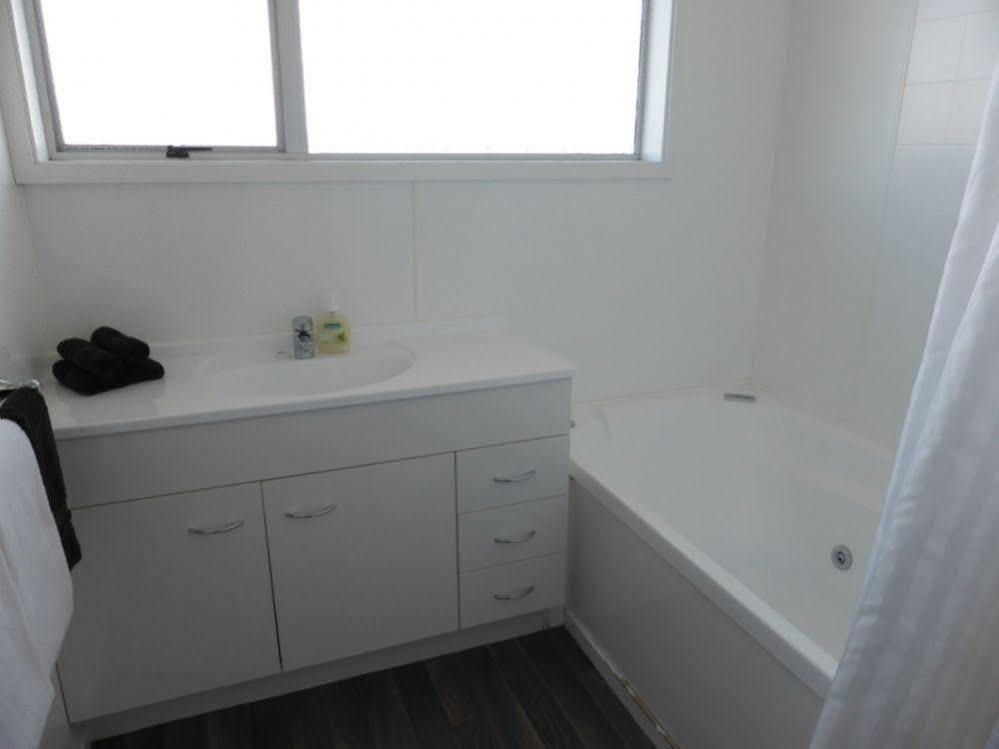 Shelby Motor Lodge Invercargill Bagian luar foto