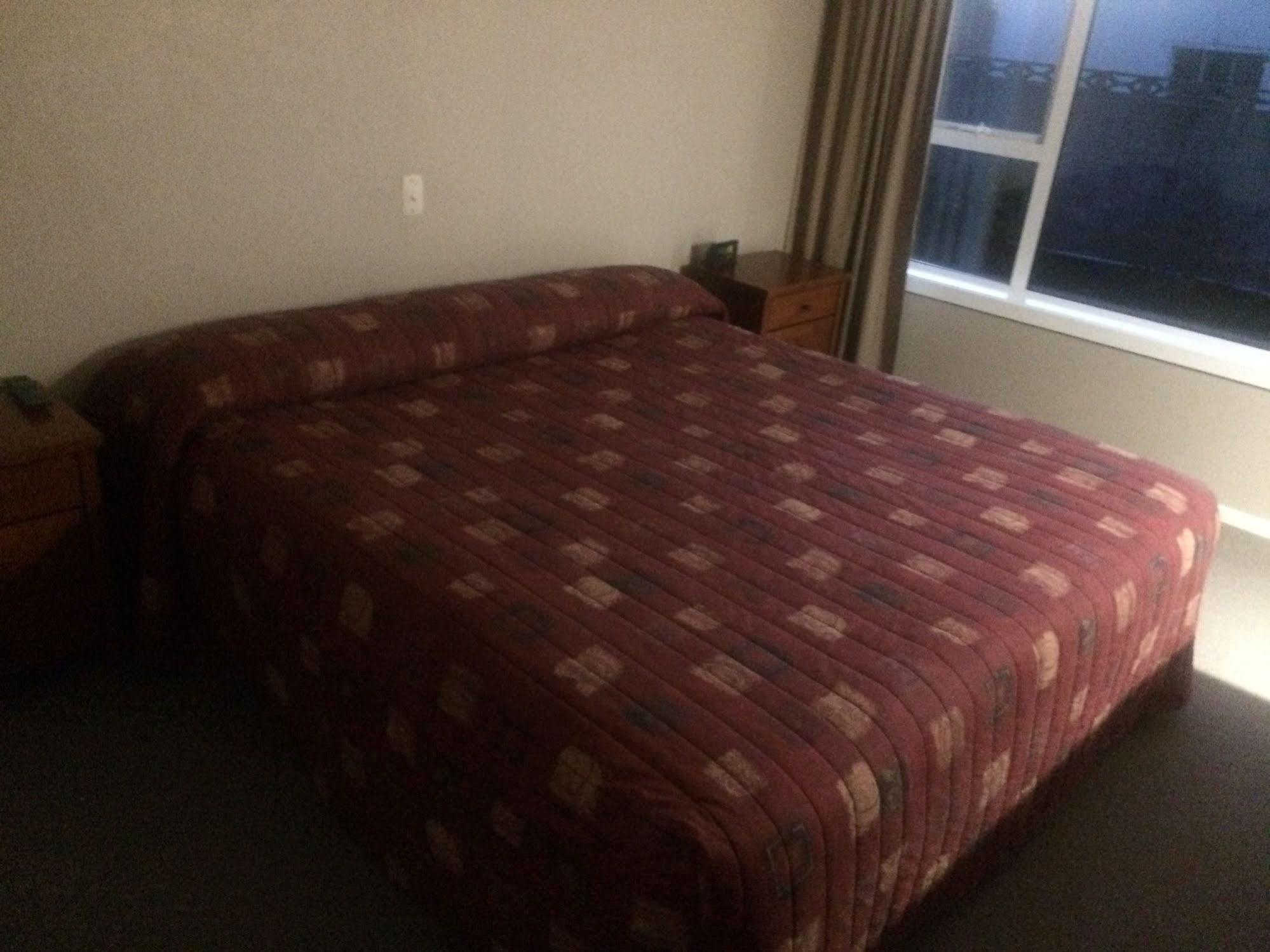 Shelby Motor Lodge Invercargill Bagian luar foto