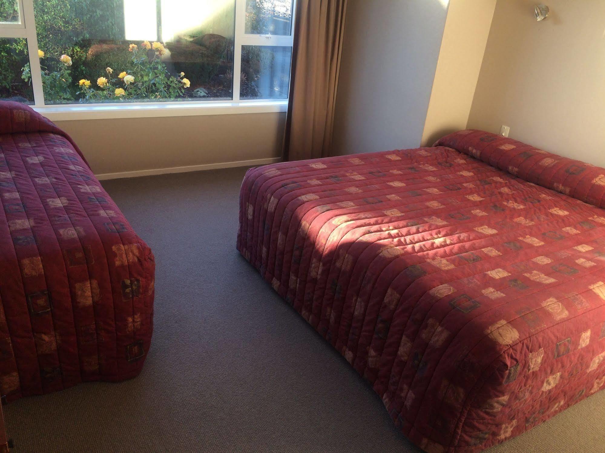 Shelby Motor Lodge Invercargill Bagian luar foto