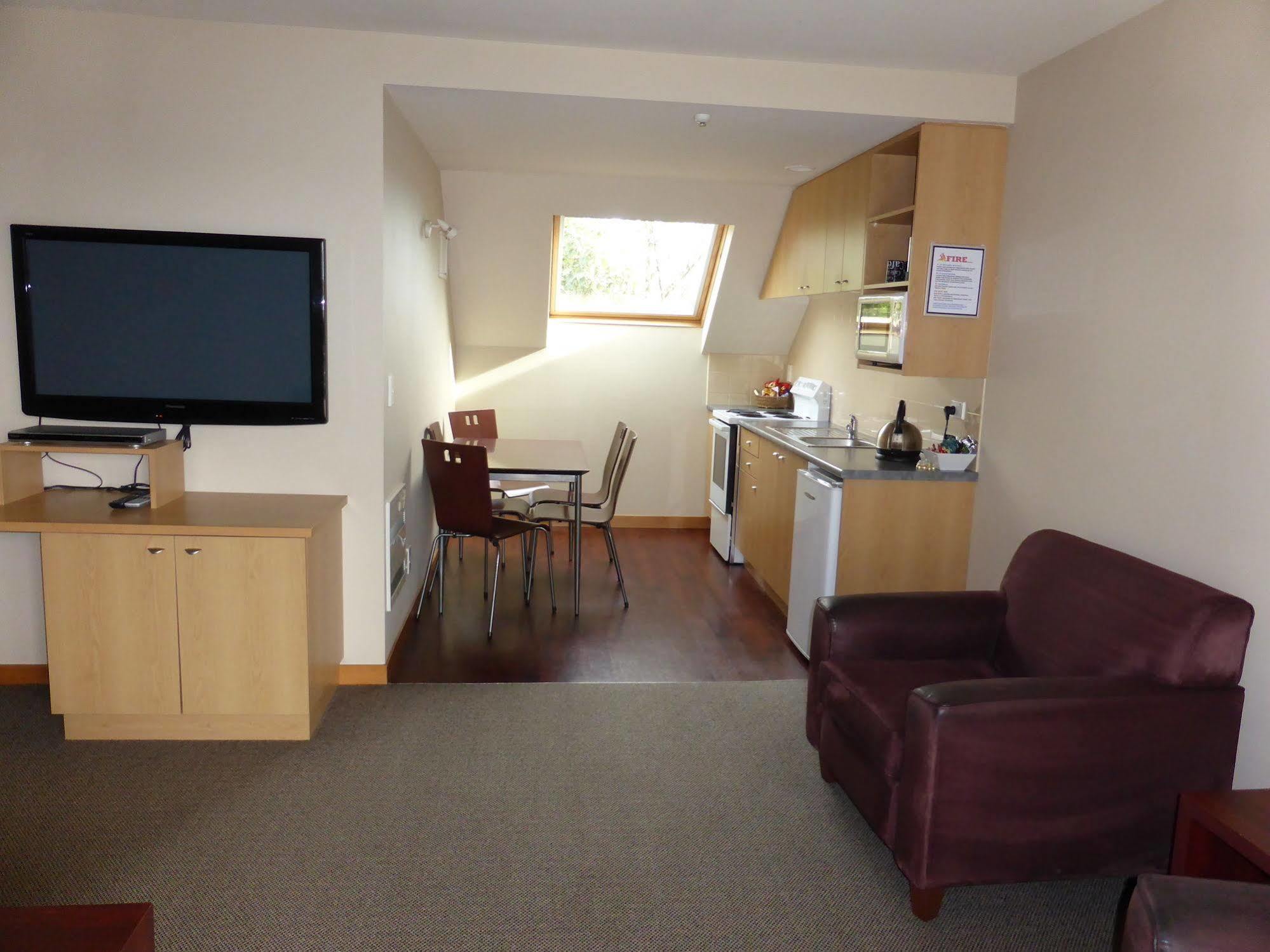 Shelby Motor Lodge Invercargill Bagian luar foto