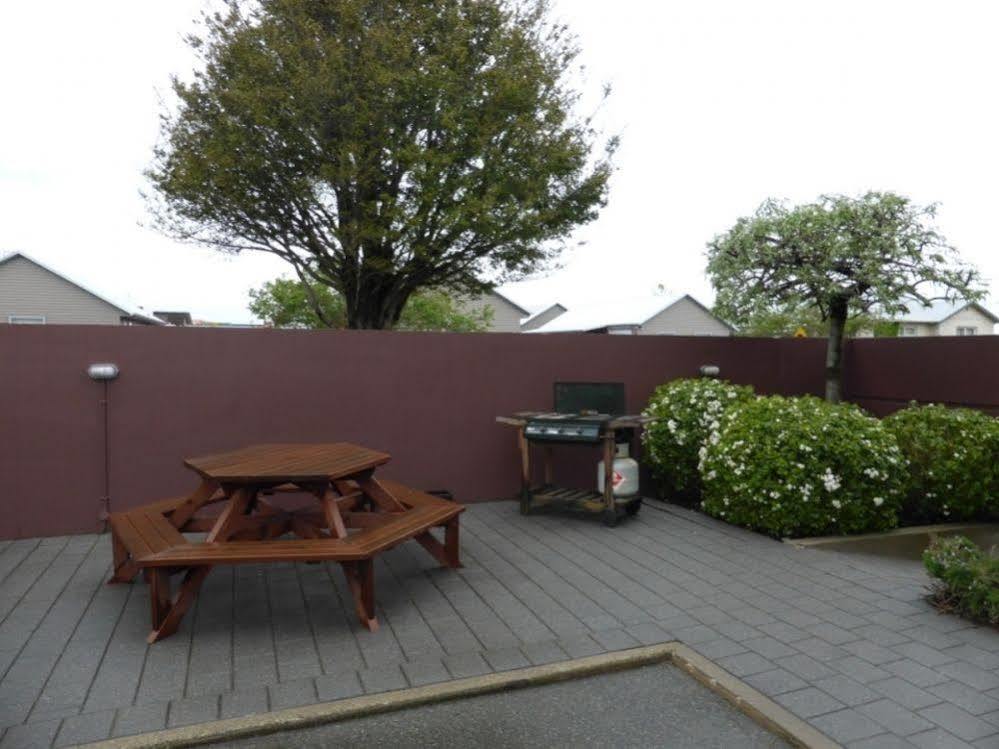 Shelby Motor Lodge Invercargill Bagian luar foto